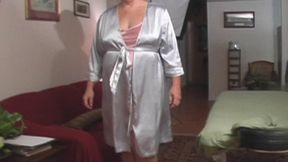 Massage Theraphy Specialist Roxi Gives Massage With Happyending To This Young Hairy Guy! (1st half wmv)