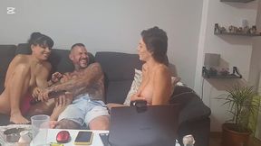 chapter 4 live with vampirosa, desyhot, giovannix and guti, we fuck them well