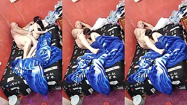 NOVINHA DO TIUZAO ESSA E GOSTOSA QUANDO COMECA A TRANSAR NAO QUER MAIS PARAR