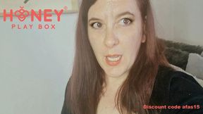 Gorgeous Italian MILF Gets Excited with Terri from Honeyplaybox