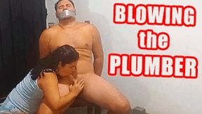 Daniela Diaz: Blowing The Plumber (wmv)
