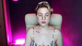 Pixie Hollywell Private Show