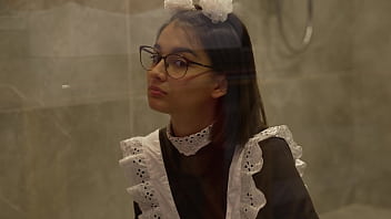 Punishment of Desi India Teen ! Put on a GAS mask bitch
