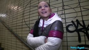 Stranger Stuffs His Cock Into A Tight Pussy - real amateur chick misses her train for hotel fuck