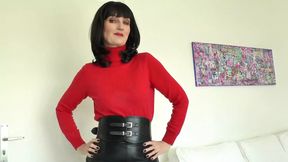 Victoria Valente's Tight Leather Play 75