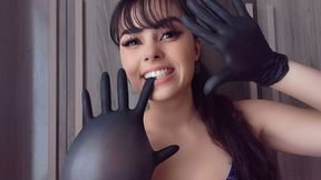 ENCHENDO E ESTOURANDO LUVAS filling and bursting GLOVES