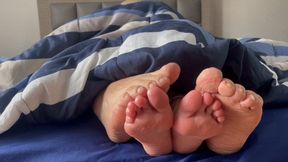 Sexy Barefoot Footsies with Blonde Gym Partner Anna Kovachenko