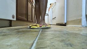 food and object crush -  Goddess MXDominion uses Soles to add Special ingredient to corn bread, femdom, mindfuck, foot worship 4k