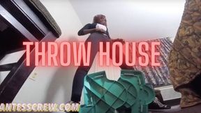 Giantess Crew – miranda “Throw House”