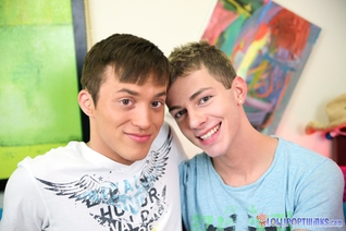 Twink Just Wants to Be Fucked