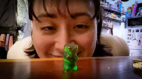 Giantess slayed the blabbering warrior