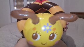 nicoletta and the inflatable bee