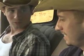 Country teenies Attempt Mate