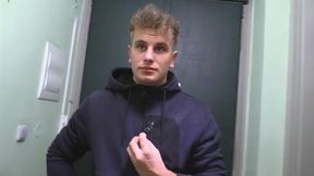 Amateur Czech hunk takes a facial after POV riding