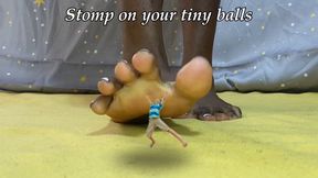 Rowanie’s big feet stomping around and squeezing tight
