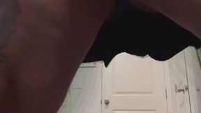 Flirts in skirts