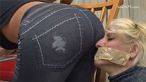 Fantastic Legging Farts DEMEAN - Clip 3