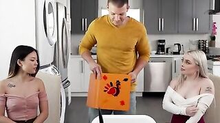 Stepbrother Is Thankful For His Dick - S22:E3