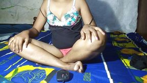 She Wants Her Boyfriend to Fuck Her Horny Pussy but He Couldnt Make It Sinhala Horny Girl Masturbating