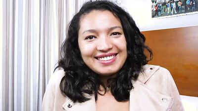 Bang your cleaning lady! David introduces us to Vanesa's chubby Latin ass