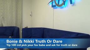 Bonie and Nikki Play Games