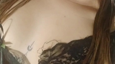 Mostrando minha bucetinha