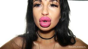 Bimbo Testing New Lips