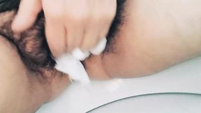 Pee hairy pussy&#x1F32E;&#xFE0F; in toilet