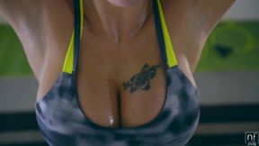 Peta Jensen shakes her big sweaty boobs during big dick workout