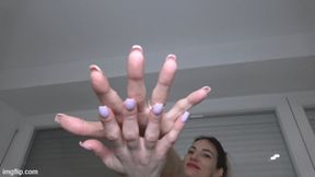 comparing body parts between two sisters