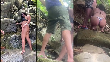 Entramos numa trilha pra fazer uma suruba na praia
