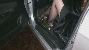 Aggressive Hard Revving Honda in Green Platform Heels WMV