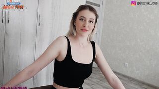 Stop Playing on the Phone, I Miss Sex so Much! Fuck Your Stepmom while Your F...