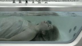 Face up underwater blowing air bubbles MP4 HD 720p