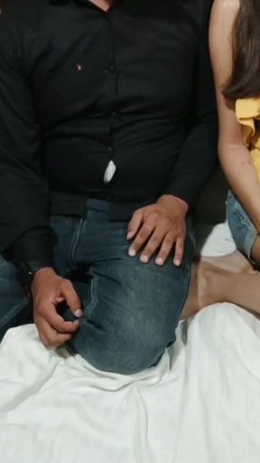 Must-share moment from &quot;Tharki budhe ne jwani ke maze liye virgin ladki ki marr ke&quot;