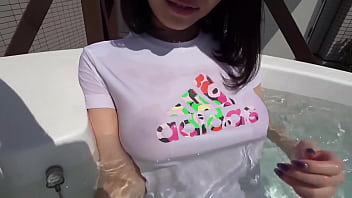 【人並外れたモデル級スタイルの上玉看護師と種付け懇願生セク 第二部】頼めばなんでもしちゃうセフレが好きピの本命になる為ハメ撮りすら了承w手始めに朝勃ちチ○ポをヌキヌキ外からモロ見え寸前！