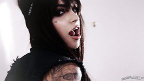 Greedy all tattooed punk hoe Leigh Raven loses her wig during wild oral sex
