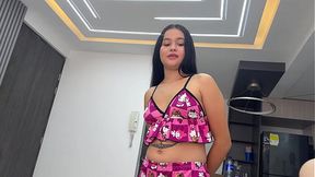 Stepsister organizes a sneak peek with a naughty&#x1F608; twist for friends