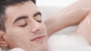 Sexy Allison Miller Knows What She Wants, That Is Jordi's Hard Dick In The Shower