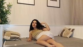 farting in skirt