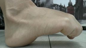 I love to hear them crack when you curl them hard (Part 2) MP4 FULL HD 1080p