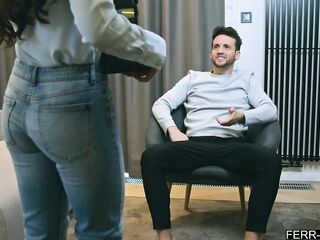 Photographer disrobes for model to cheer him up