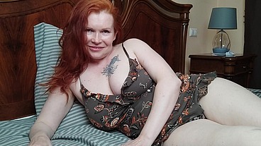 Here I lie, masturbate, thinking about you ...