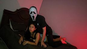 latina hermosa moviendose como una diosa