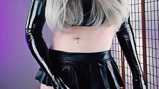 Huge sausage t-girl Minka Summers