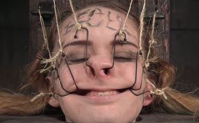 Young white chick in the barrel got her face pulled and stretched