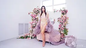 Lisa Belys - Aphrodisiac Essence