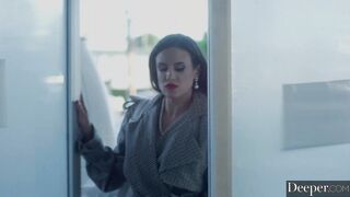 Deeper. Super mom Penny seduces stranger into public