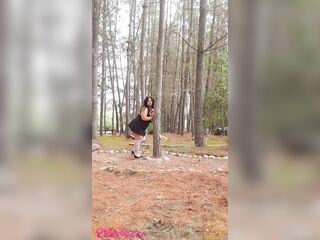 Bulky Mom undressed butt worship outdoors piblic forest