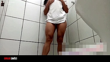 MORENA SEXY GOSTOSA NO BANHO